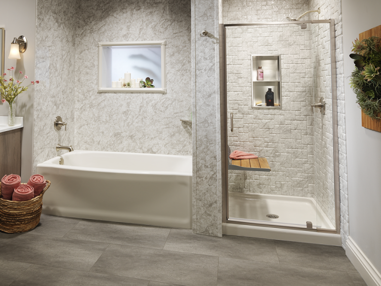 Smooth Contour Bathtub & Piazza Sim Tile Shower Combo